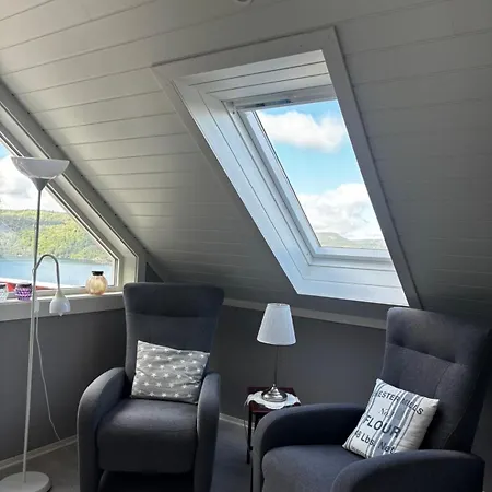 Skomrak Lyngdal, Norway Feriehus