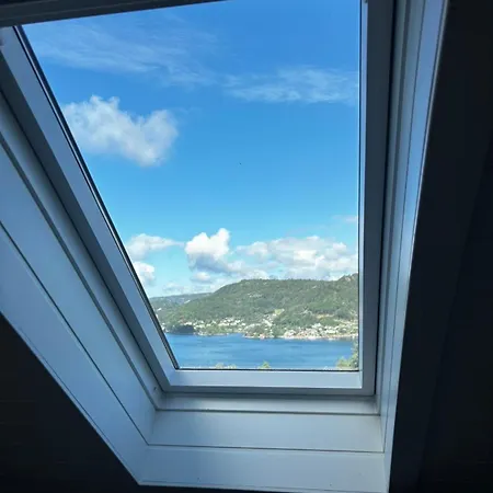 Skomrak Lyngdal, Norway Feriehus *
