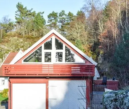 Skomrak Lyngdal, Norway