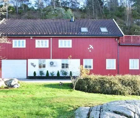 Feriehus Skomrak Lyngdal, Norway